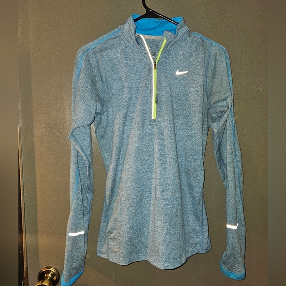 Free With $10 Purchase Nike Blue Long Sleeve Athletic Top - Picture 1 of 4